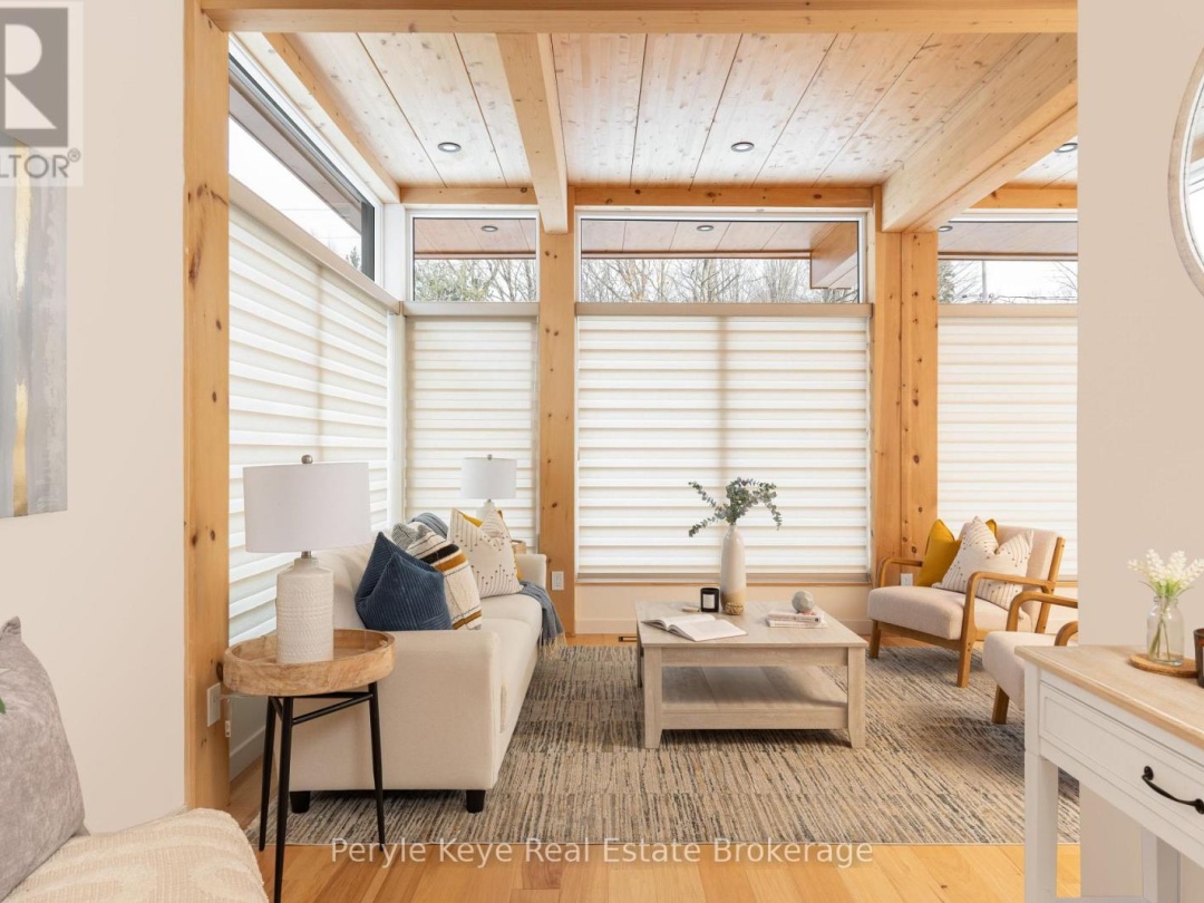 144 SHIER STREET, Bracebridge (Macaulay)