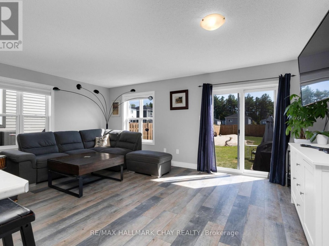 14 NICOLE PARK PLACE, 