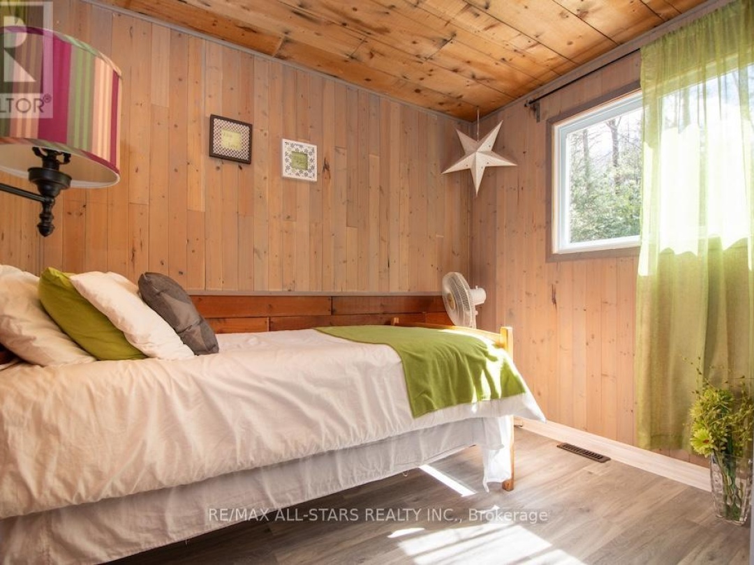 1130 TOWERING OAKS DRIVE, Gull River