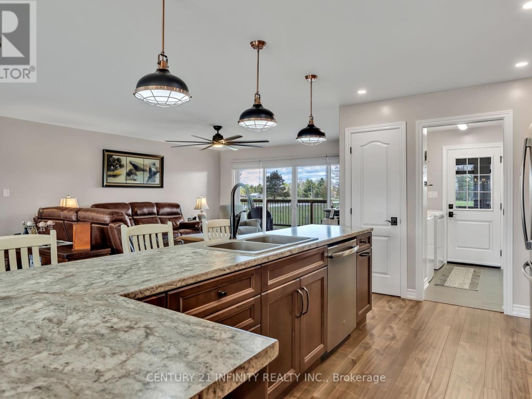 240 Burnt River Road, Kawartha Lakes (Somerville)