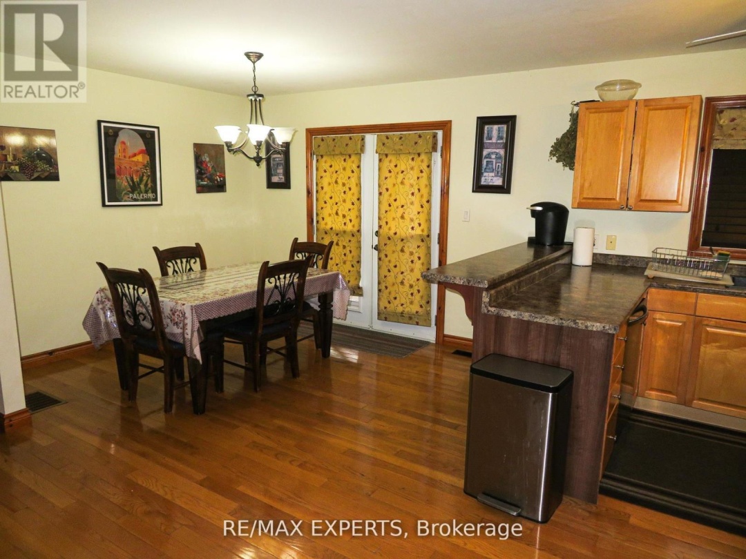 3771 HARRY'S LANE, Ramara
