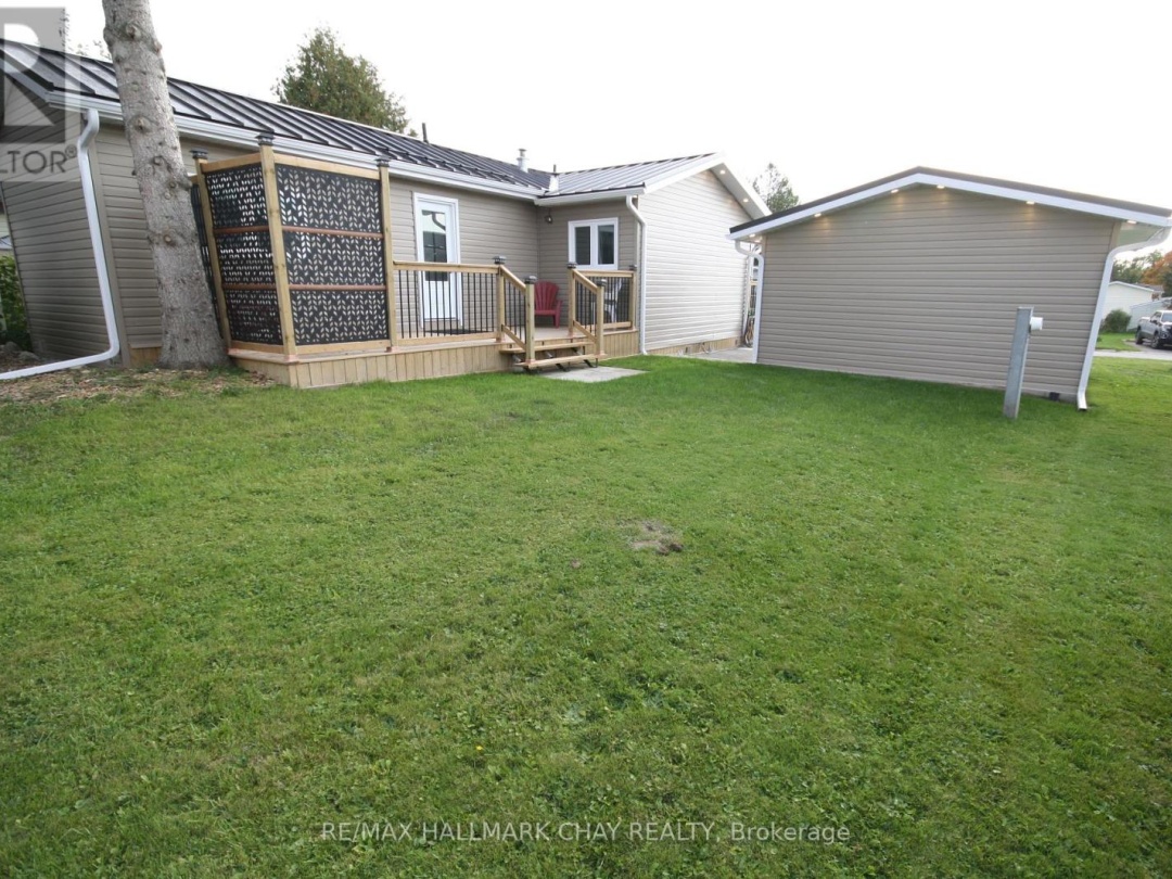 4064 ASH CRESCENT, Severn