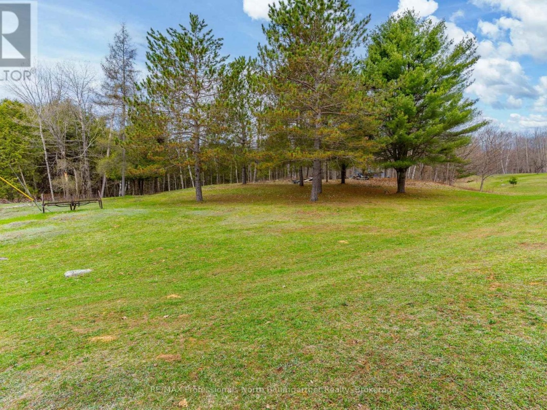 1093 REYNOLDS ROAD, Horseshoe Lake