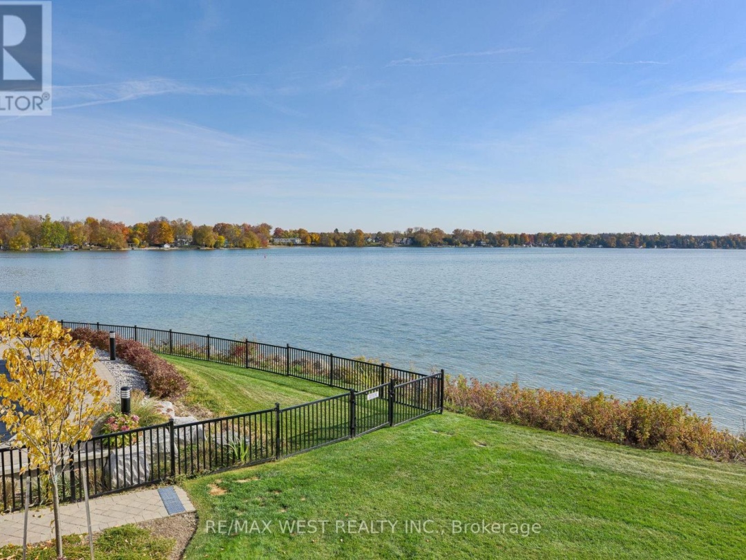 105 90 Orchard Point, Simcoe Lake