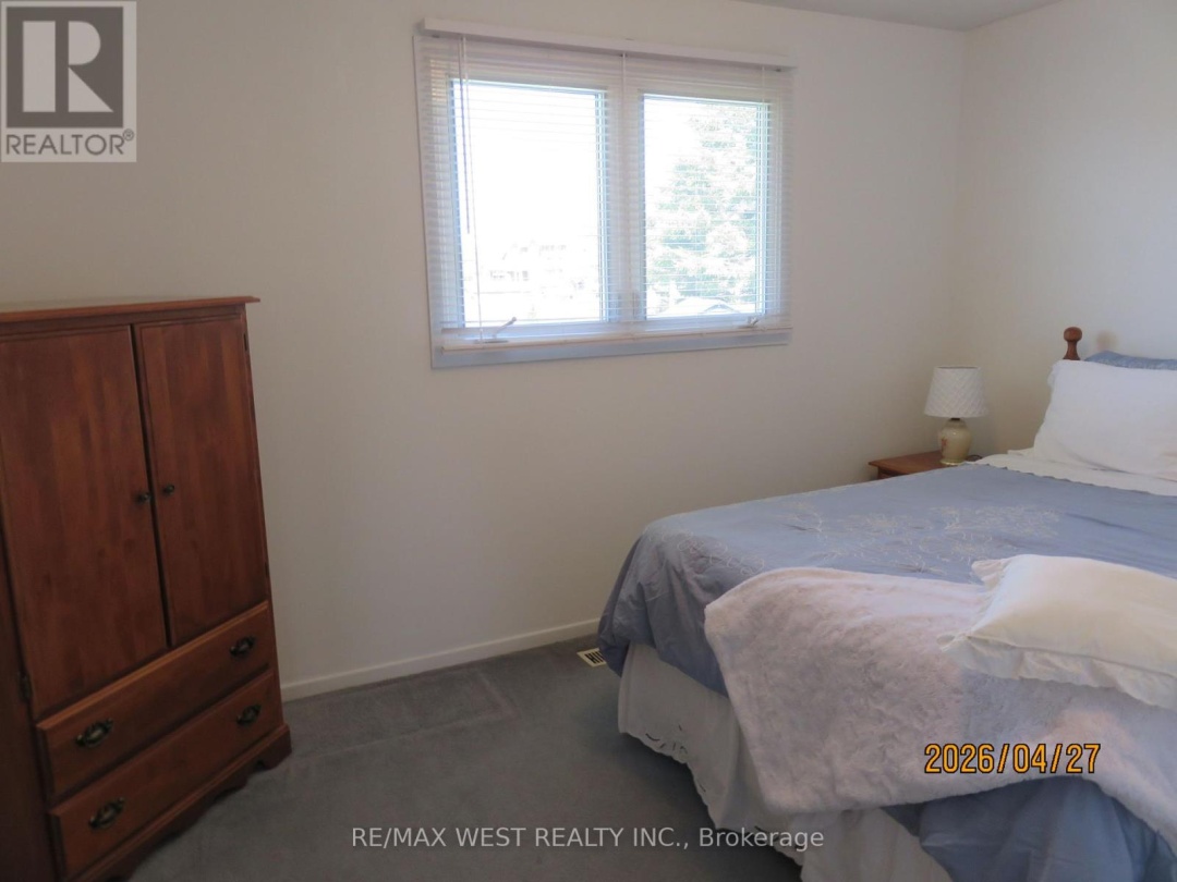 346 LAKELAND CRESCENT SE, Brock (Beaverton)