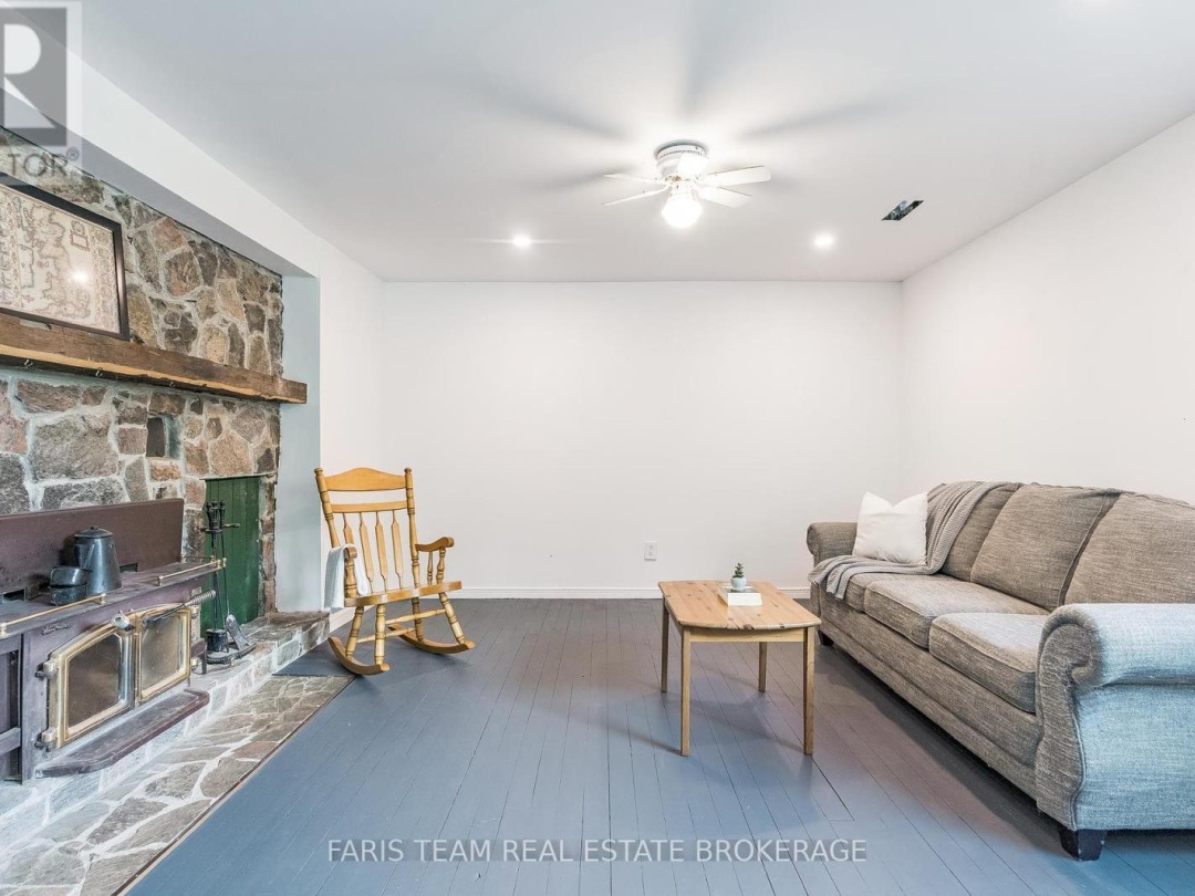 1105 FRASERBURG ROAD, 