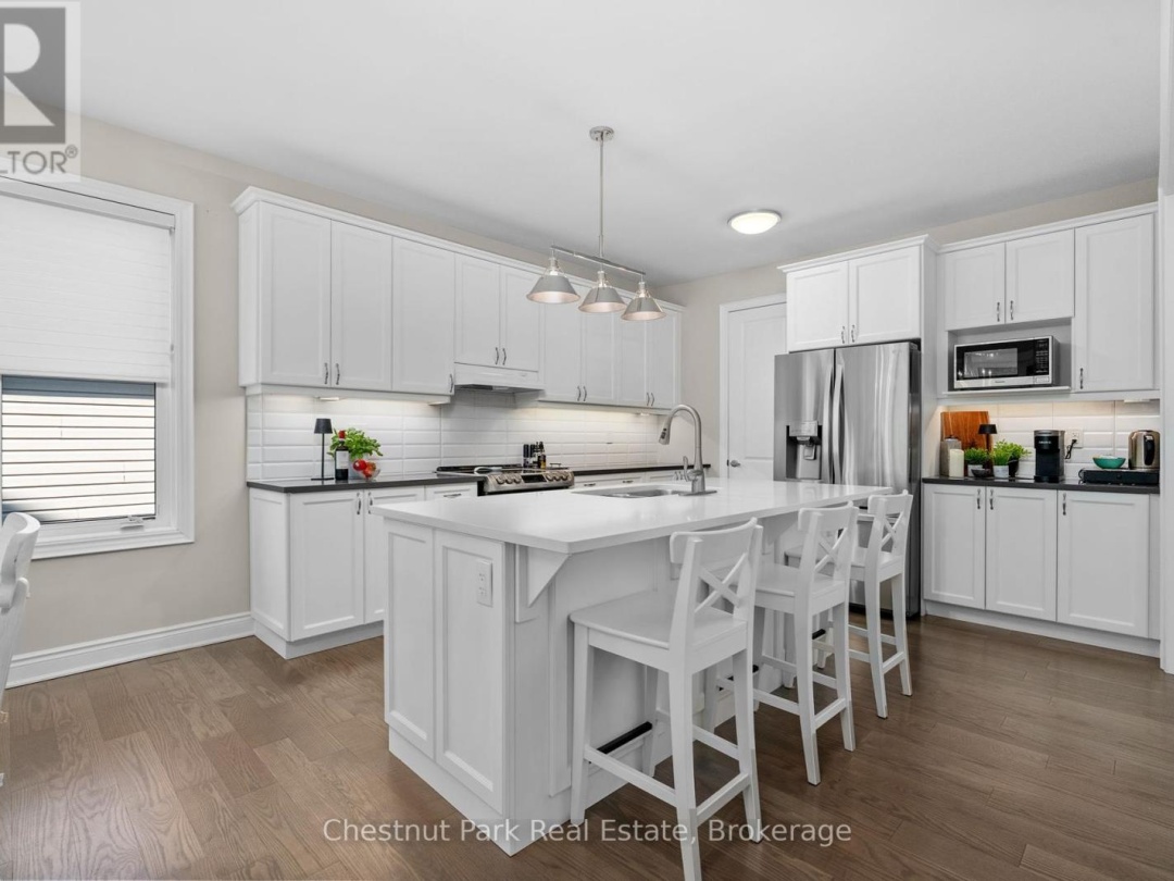 31 WINDSONG CRESCENT, 