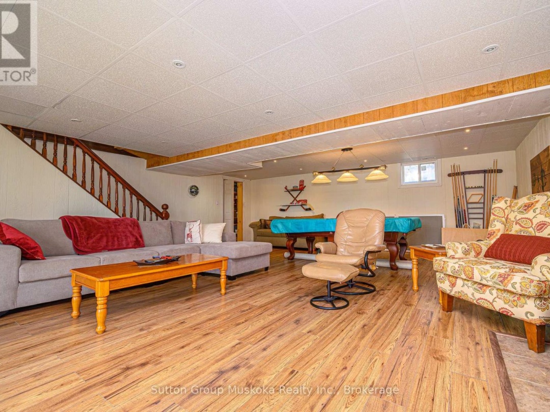 562 AND 568 EAST WASEOSA LAKE ROAD, 