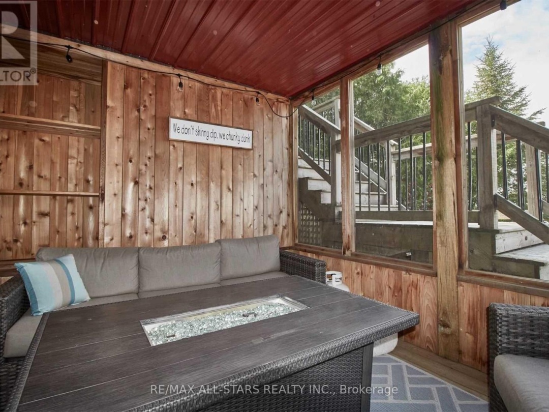 47 KENHILL BEACH ROAD, Sturgeon Lake