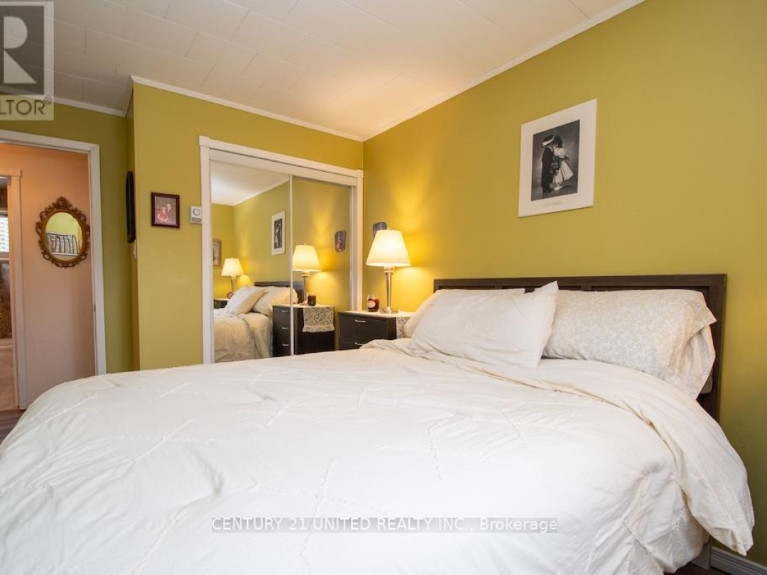 216 GEORGE DRIVE, Kawartha Lakes (Emily)