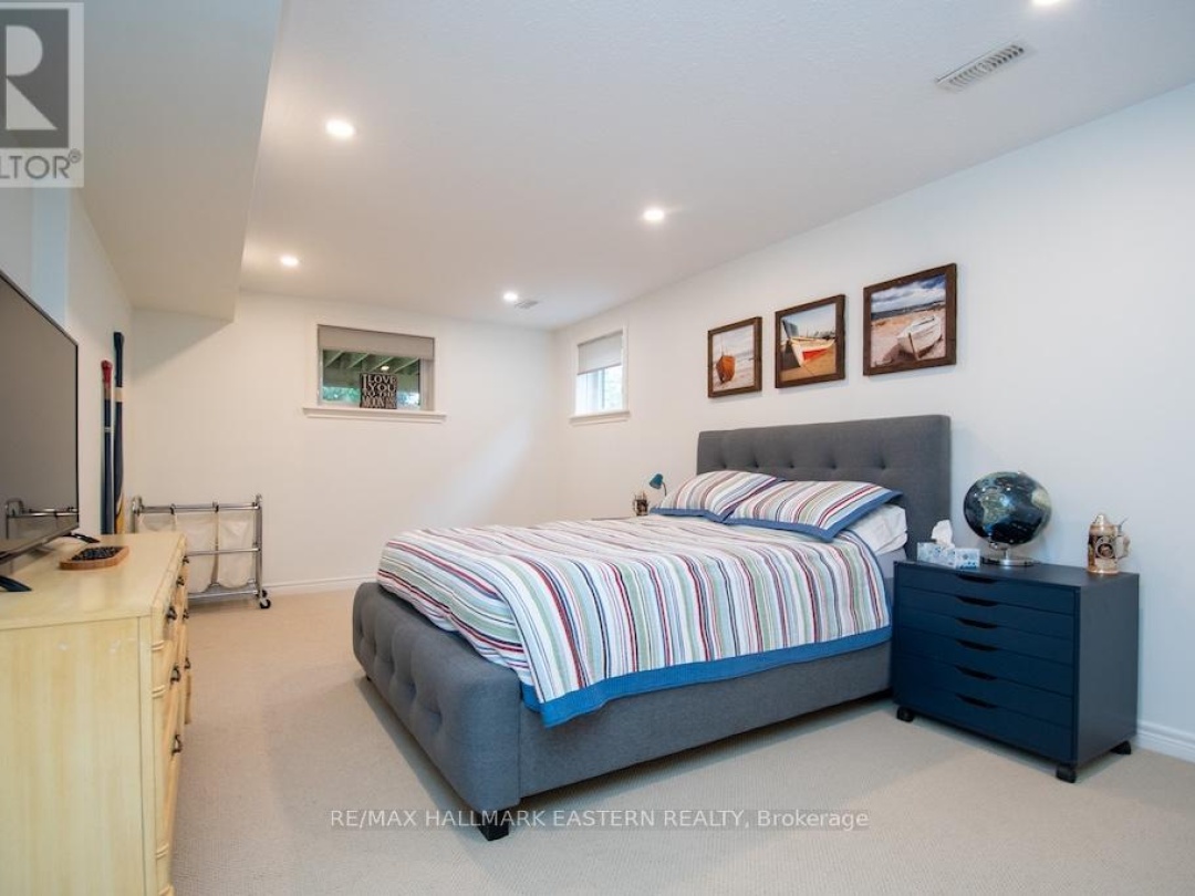 19 MARINA DRIVE, Pigeon Lake