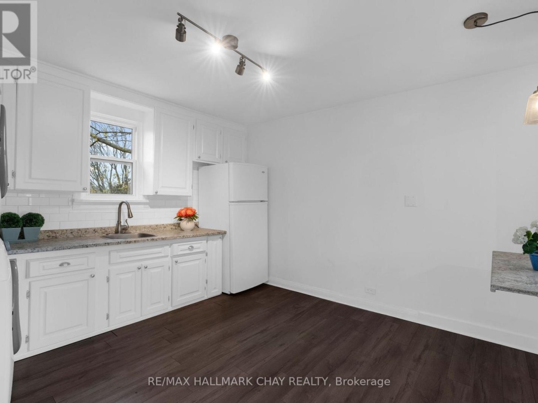 296 BARRIE ROAD, Orillia