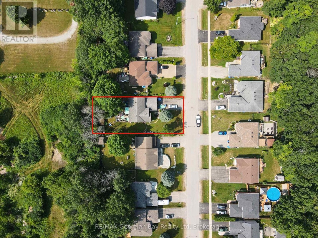 33 ANDERSON CRESCENT, 