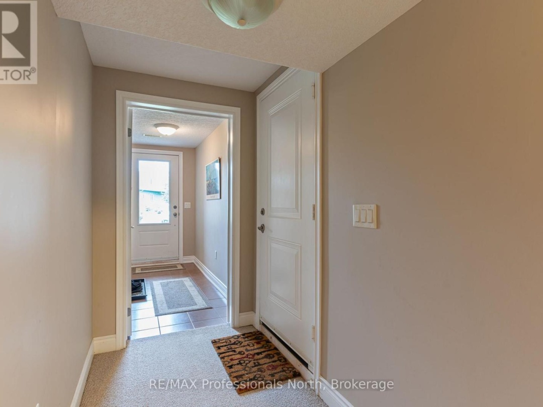 46 WEBB CIRCLE, 