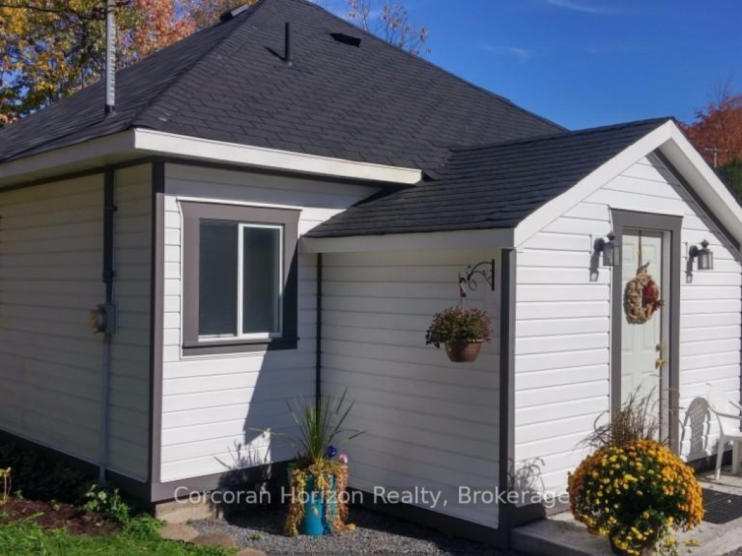 196 MAIN STREET W, Huntsville (Chaffey)