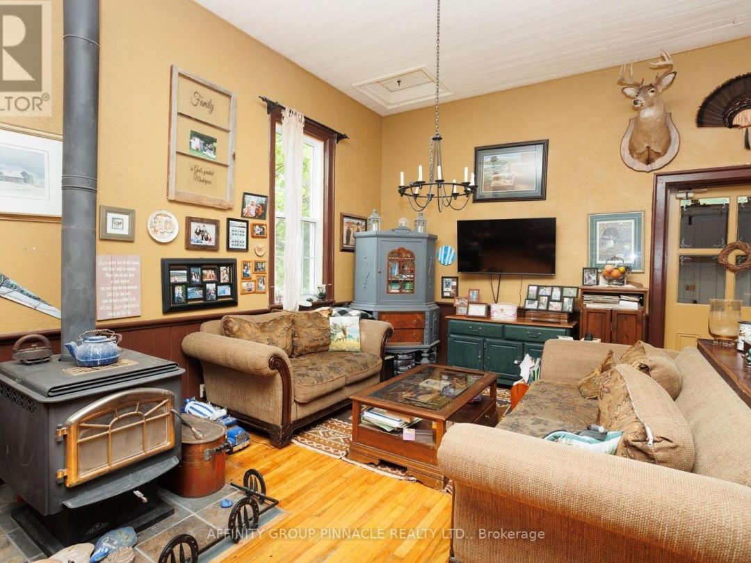 254 Lorneville Road, Kawartha Lakes (Eldon)
