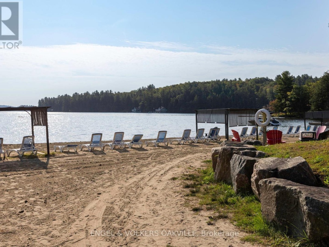 C-103 - 1869 MUSKOKA ROAD 118 W, Lake Muskoka
