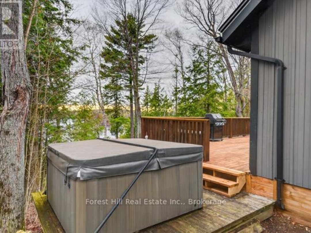 1034 CANNING HEIGHTS ROAD, Canning Lake