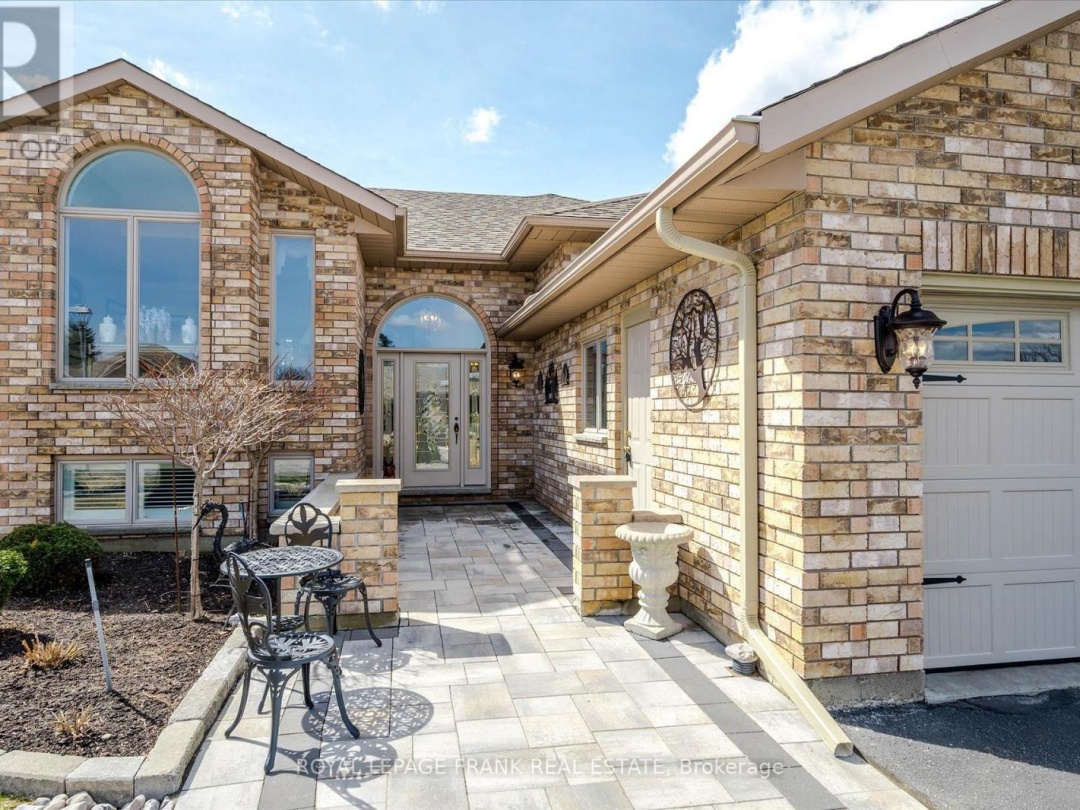 42 HUNTINGWOOD CRESCENT, 