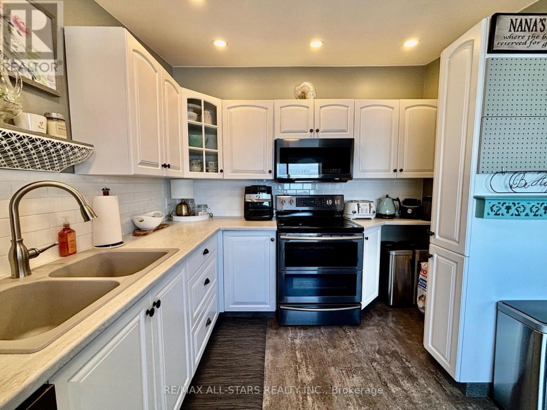 25 BAYVIEW ROAD, 