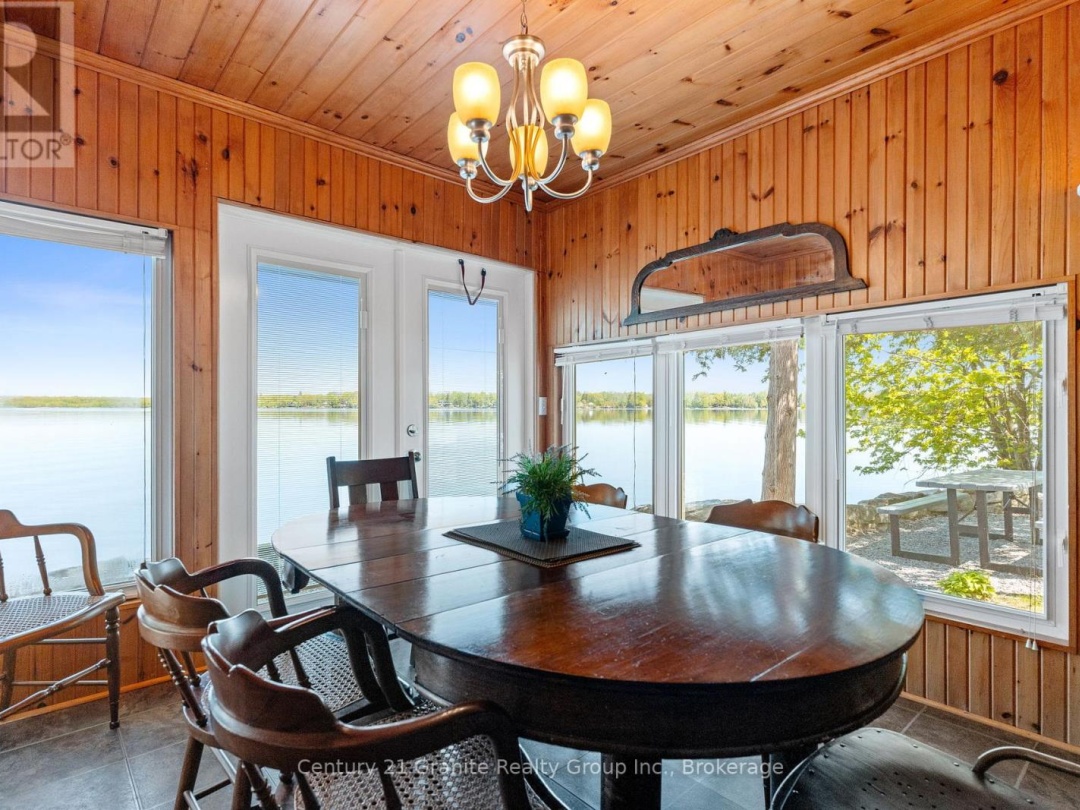359 AVERY POINT ROAD, Dalrymple Lake