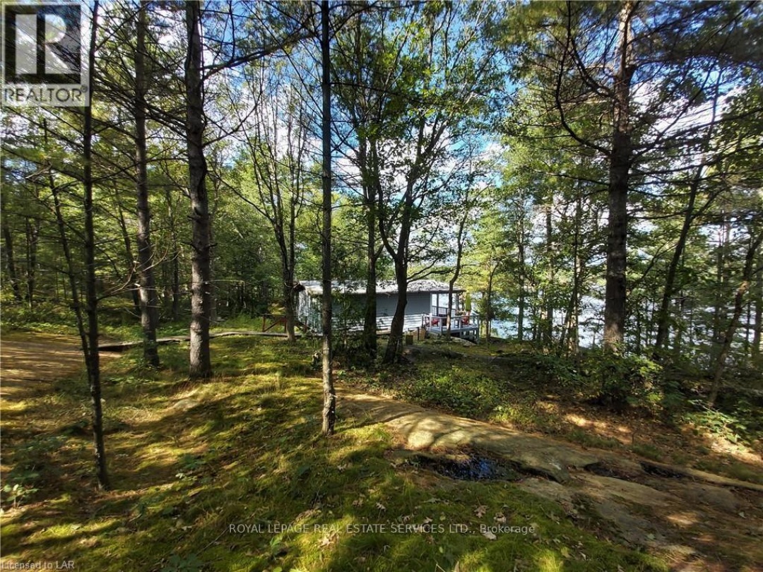 1327-1329 WOODLAND DRIVE, Muldrew Lake