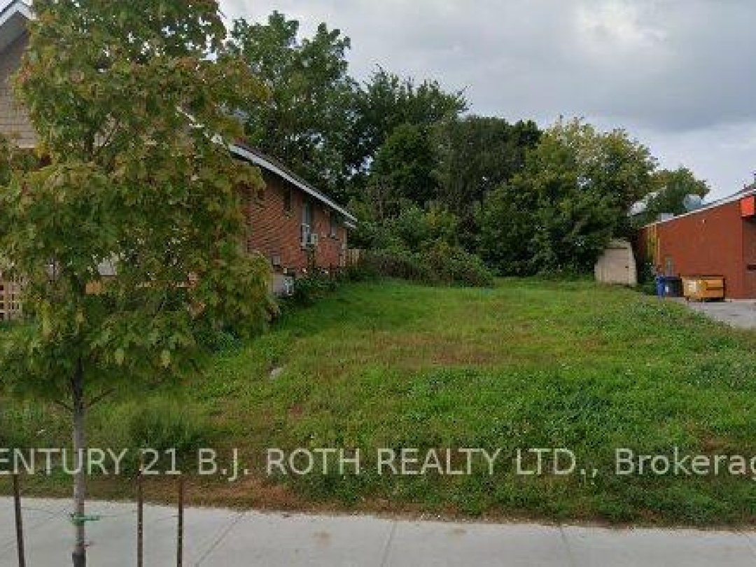 61 FRONT STREET S, Orillia