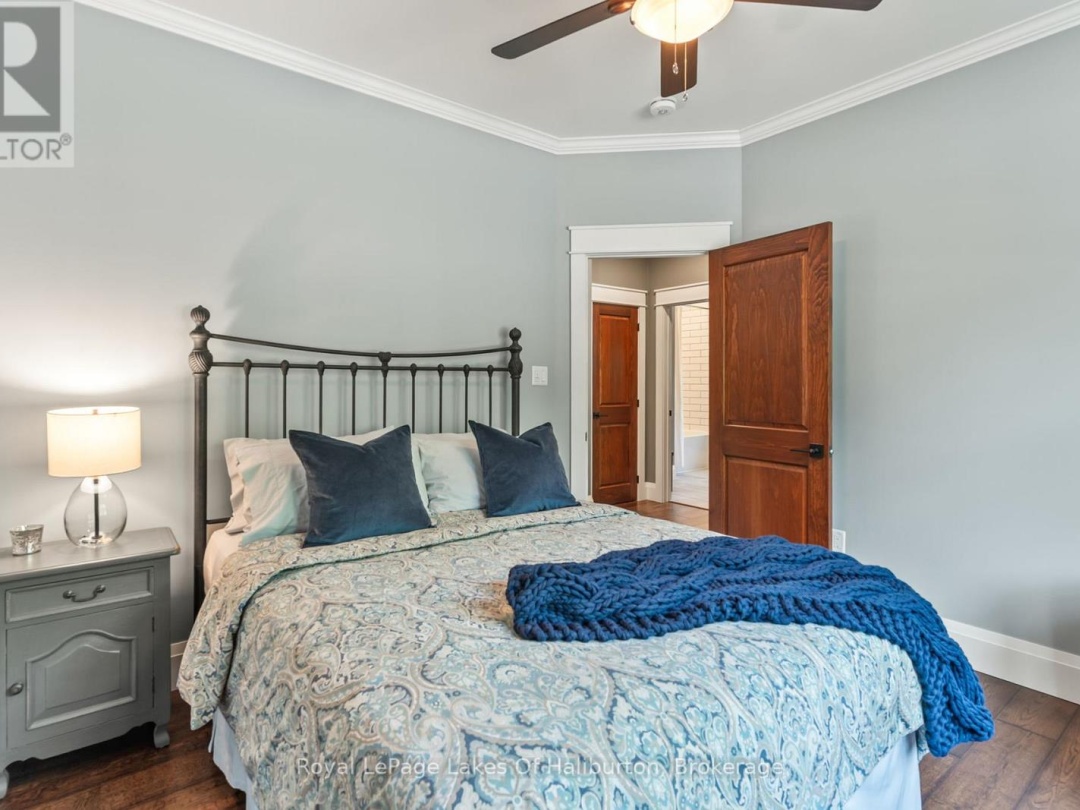1143 TRILLIUM TRAIL, Loon Lake