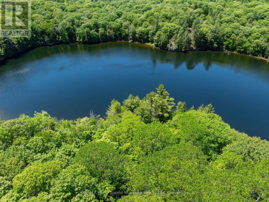 21 WEE-GE-WA ROAD, Clear Lake