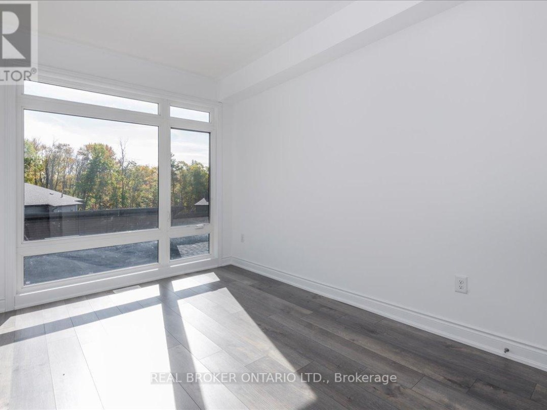 111 MARINA VILLAGE DRIVE, Georgian Bay