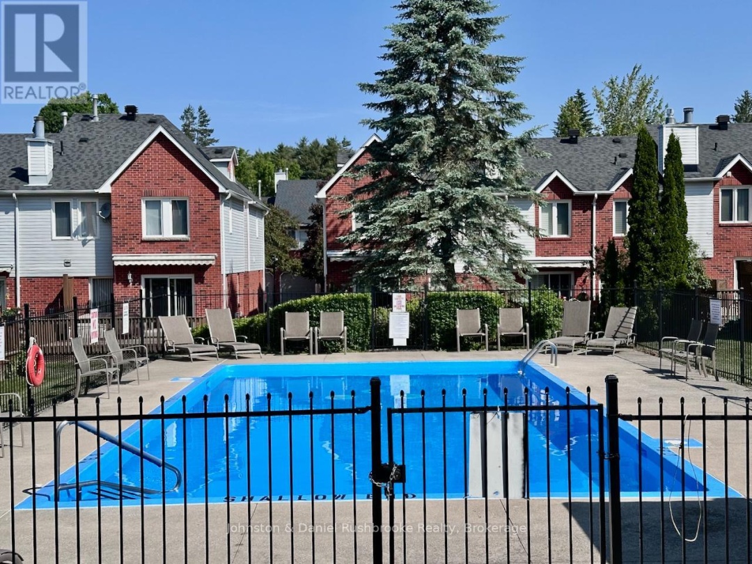39 SHORELINE DRIVE, Muskoka River