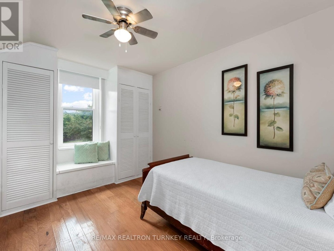 15 NORTH WATER STREET, Gull River