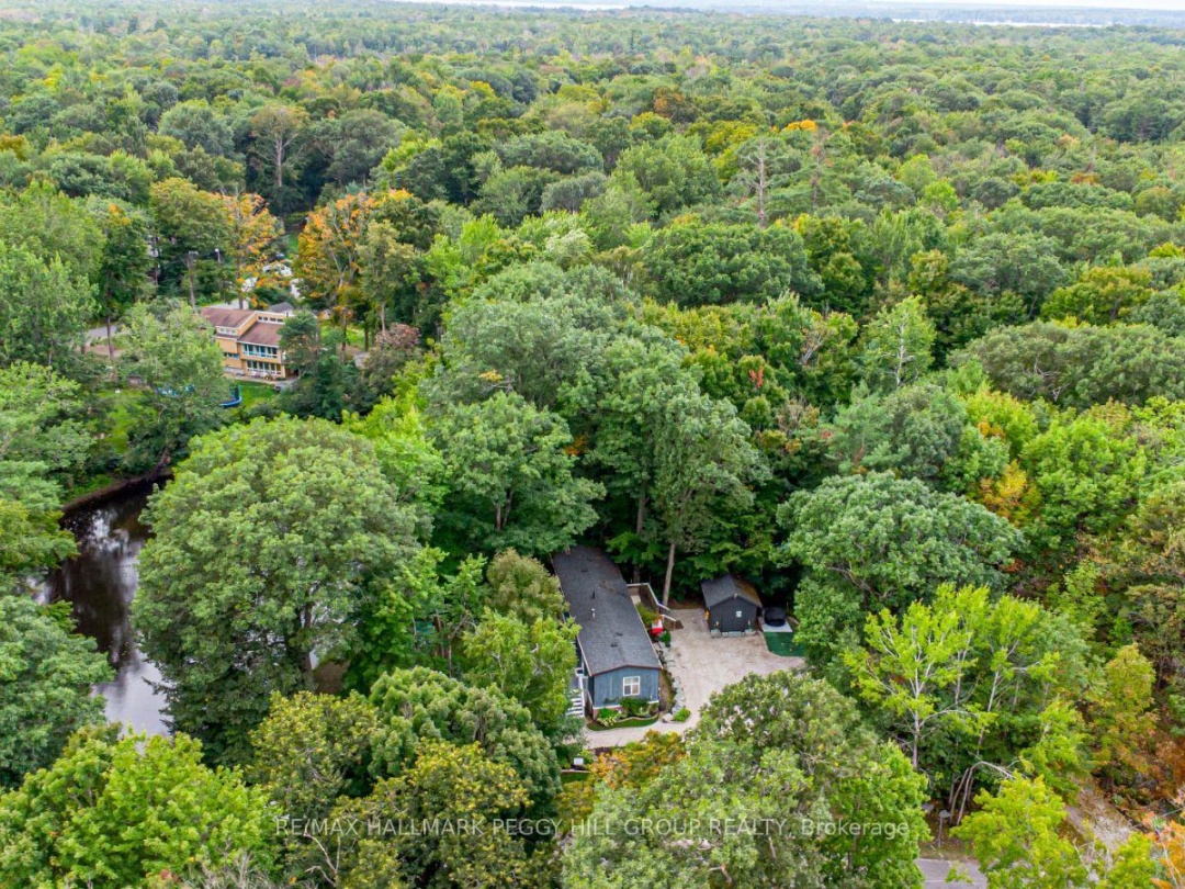 7498 ISLAND CRESCENT, 