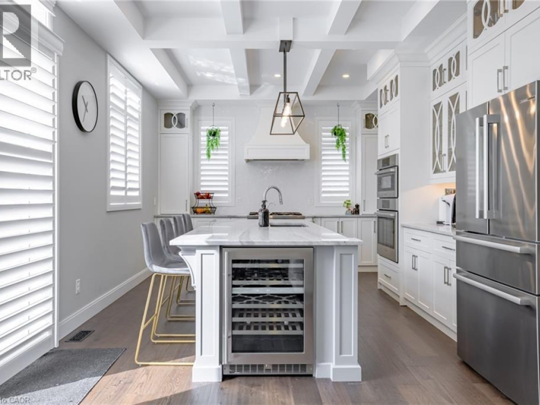 4 LOCKMAN Drive, Ancaster