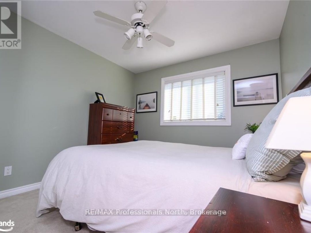 40 GLENWOOD DRIVE, Huntsville (Chaffey)