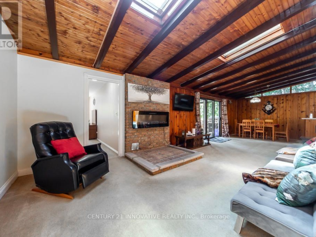 159 MCGUIRE BEACH ROAD, Canal Lake