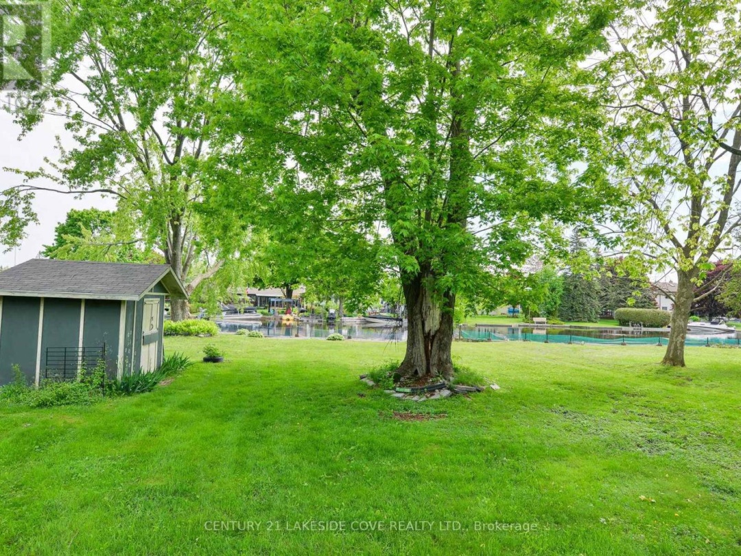 9 PINETREE COURT, Lake Simcoe