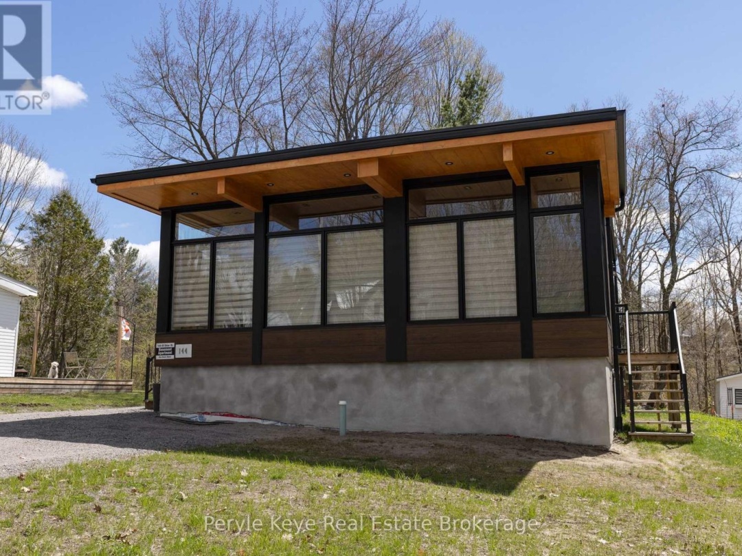 144 SHIER STREET, Bracebridge (Macaulay)