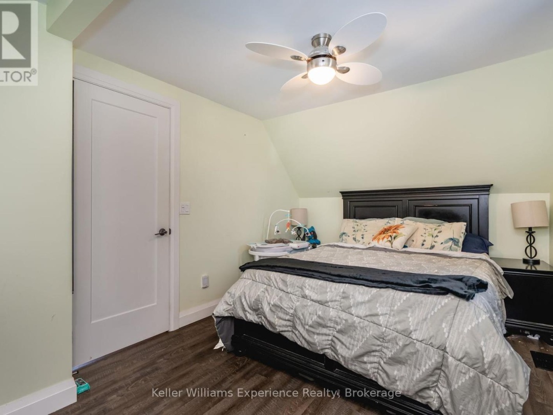 313 Mcnicoll Street, Tay (Port McNicoll)