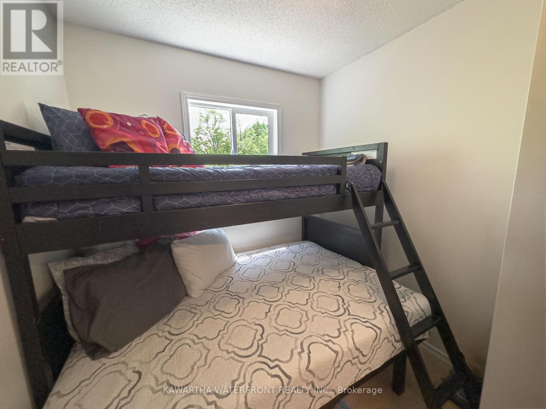 1120 ENGLISH CIRCLE, Tamarack Lake