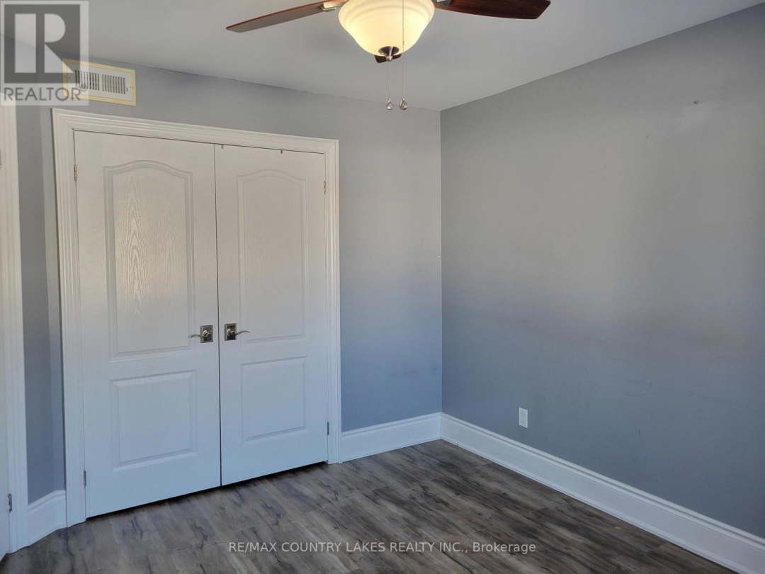 35 - 21 LAGUNA PARKWAY, Lake Simcoe