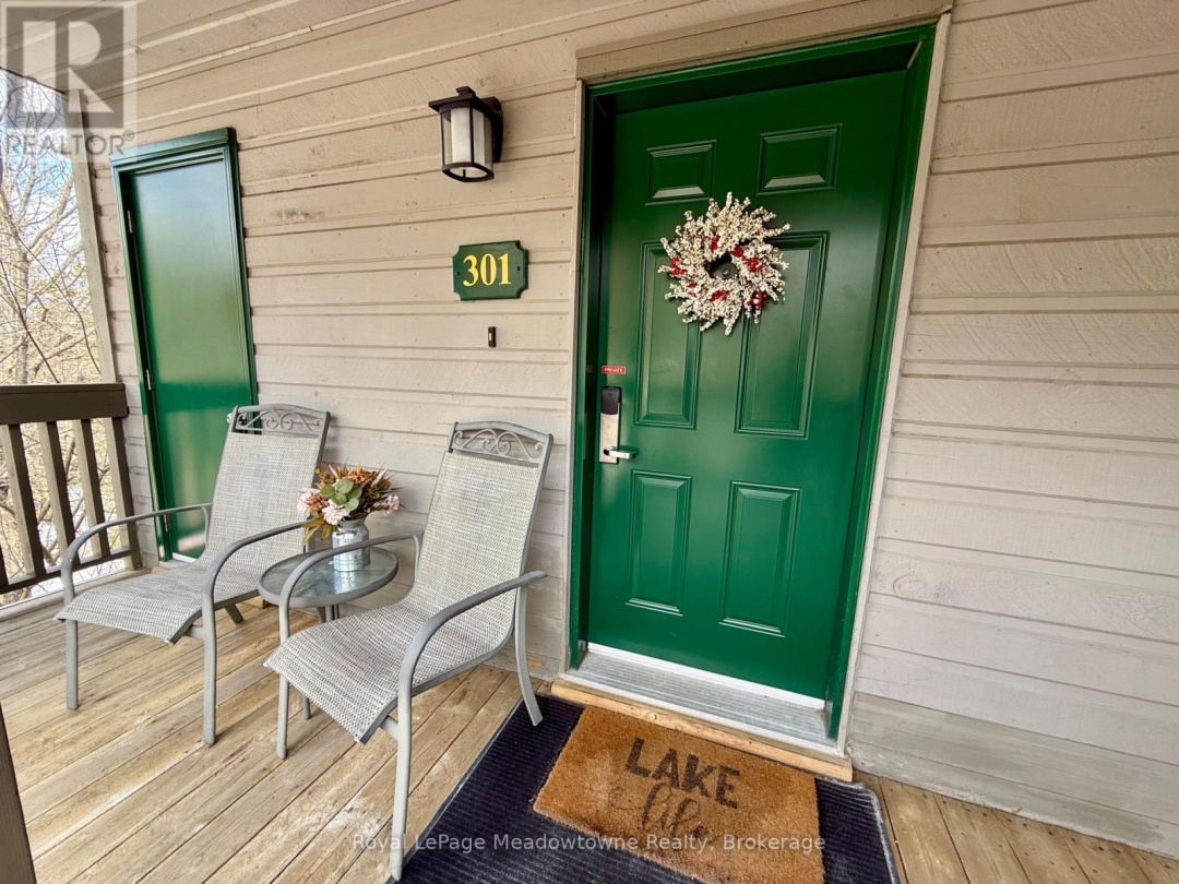 301 - 34 DEERHURST GREENS ROAD, Peninsula Lake