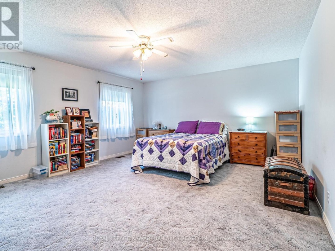 120 MARK ROAD, Kawartha Lakes (Fenelon)