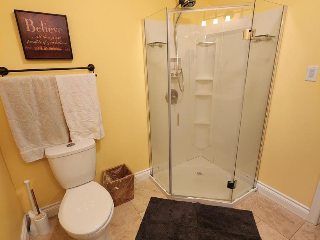 1042 SKI RIDGE TRAIL, 