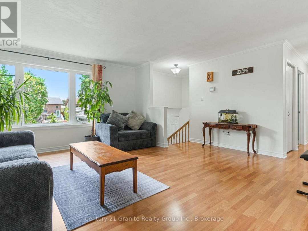 4 BIRCH CRESCENT, 