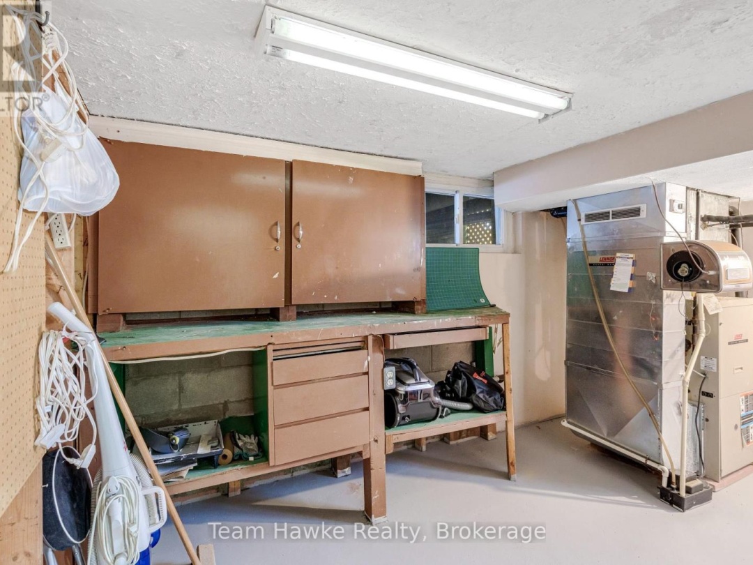 264 KINGFISHER AVENUE, 