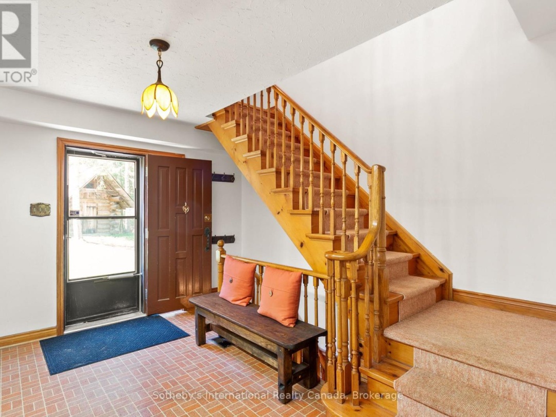 88 CAUSEWAY ROAD, Gibson Lake