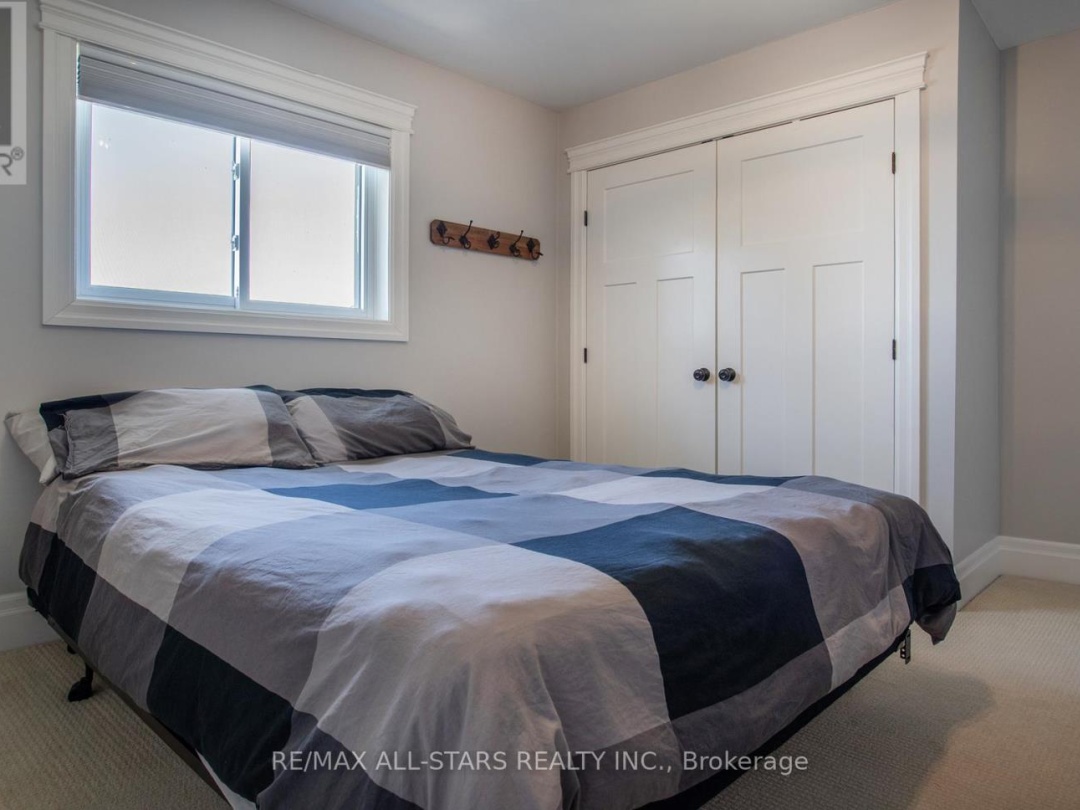 47 KENHILL BEACH ROAD, Sturgeon Lake
