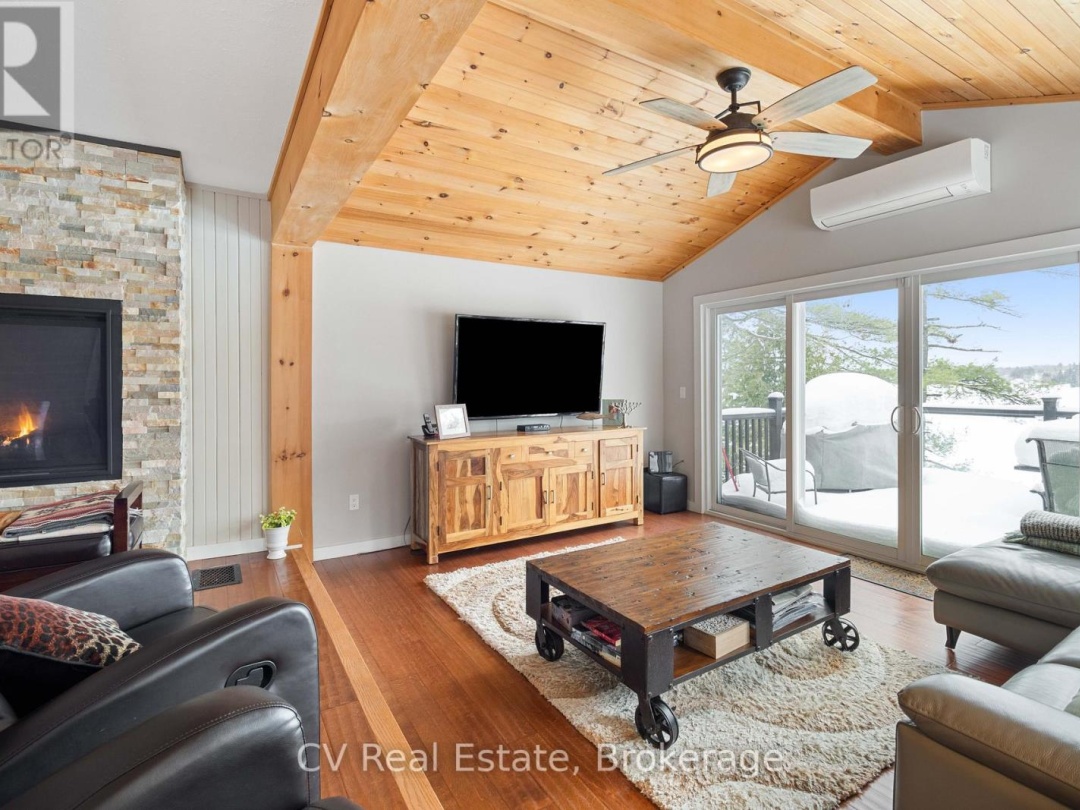 1166 PARKERS POINT ROAD, Lake Muskoka