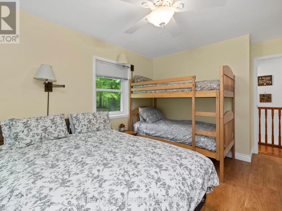 131 DOWNES ROAD, Horseshoe Lake